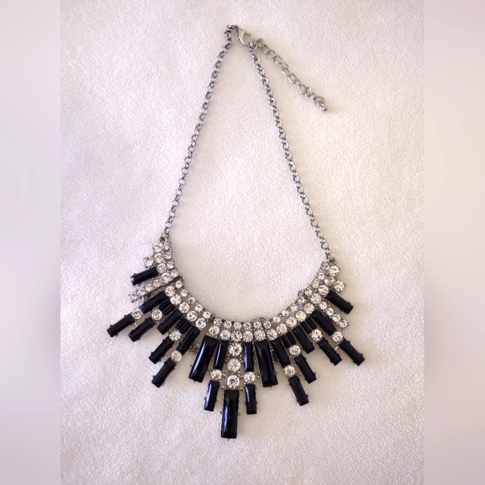 Necklace, Like New